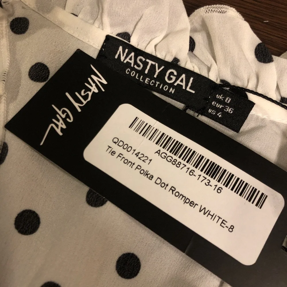 New Polka Dot Romper - Picture 4 of 4